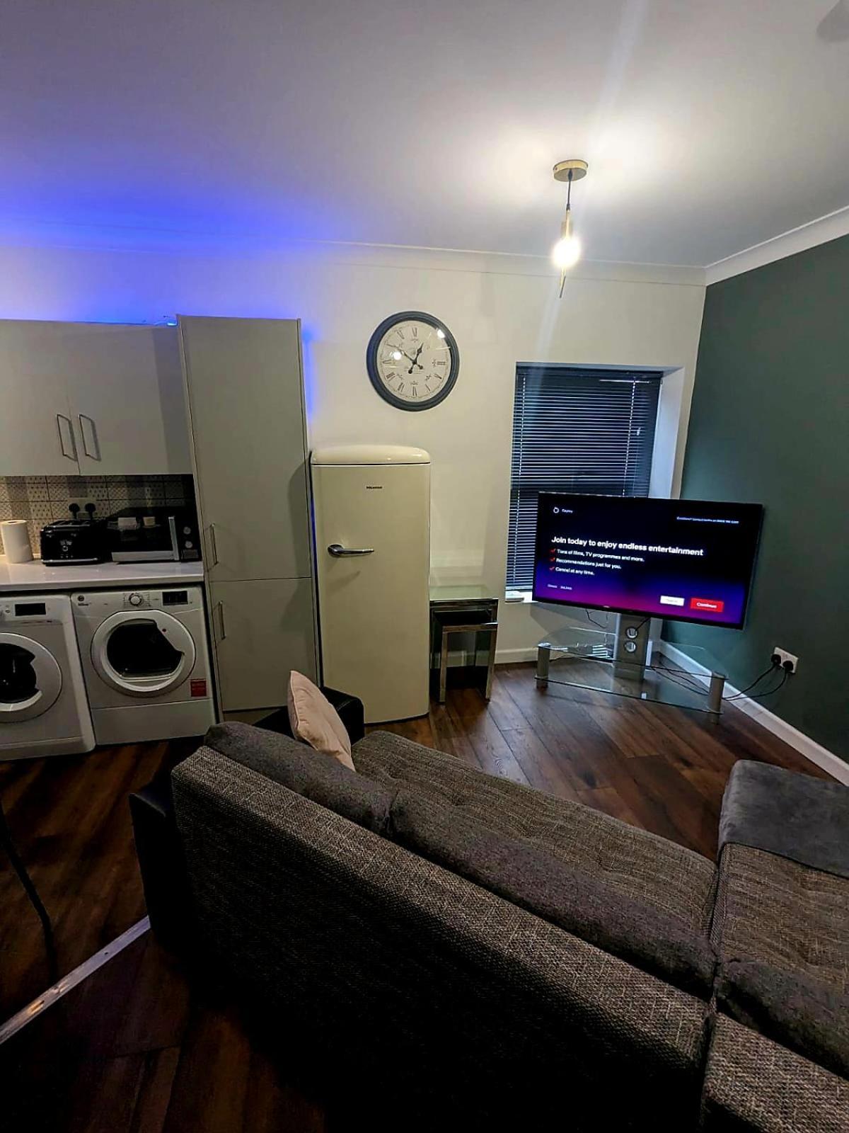 Bright & Modern Apartment In Hackney Wick E3 Лондон Экстерьер фото
