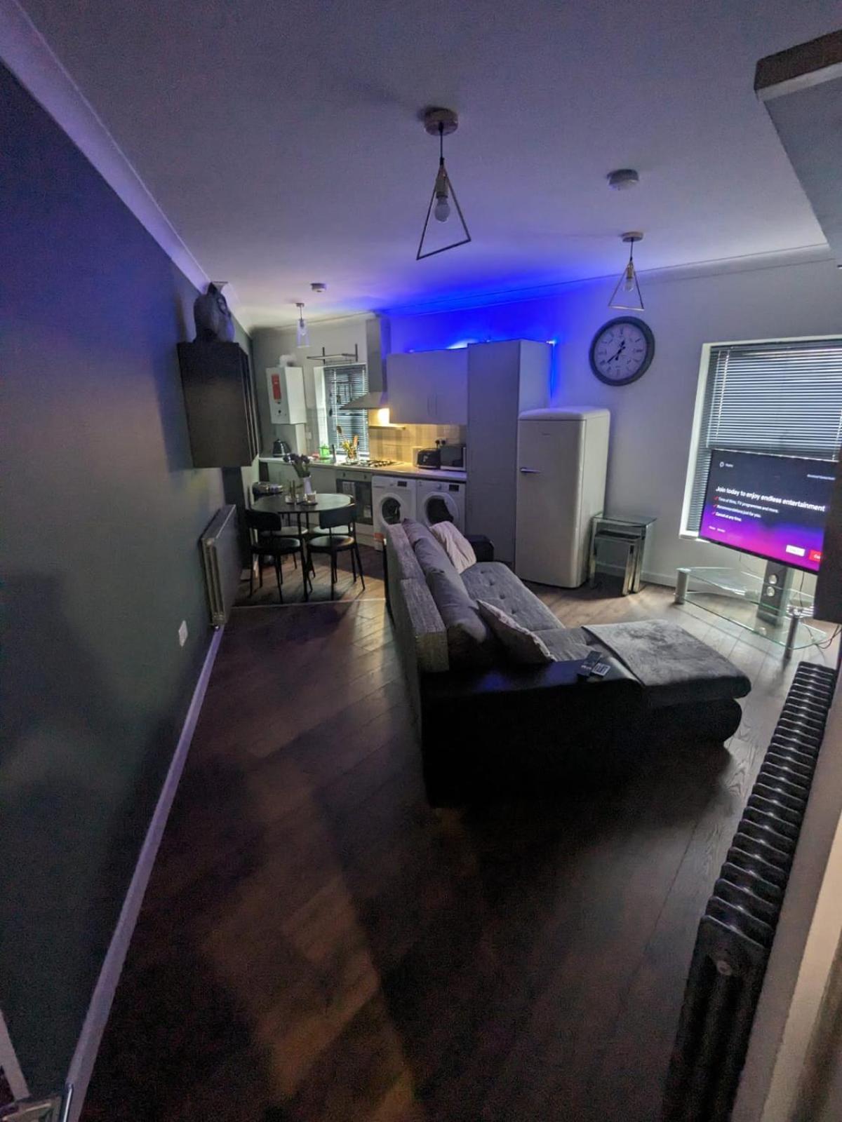 Bright & Modern Apartment In Hackney Wick E3 Лондон Экстерьер фото